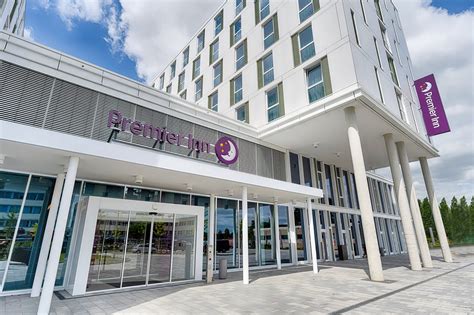 premier inn wolfsburg telefon